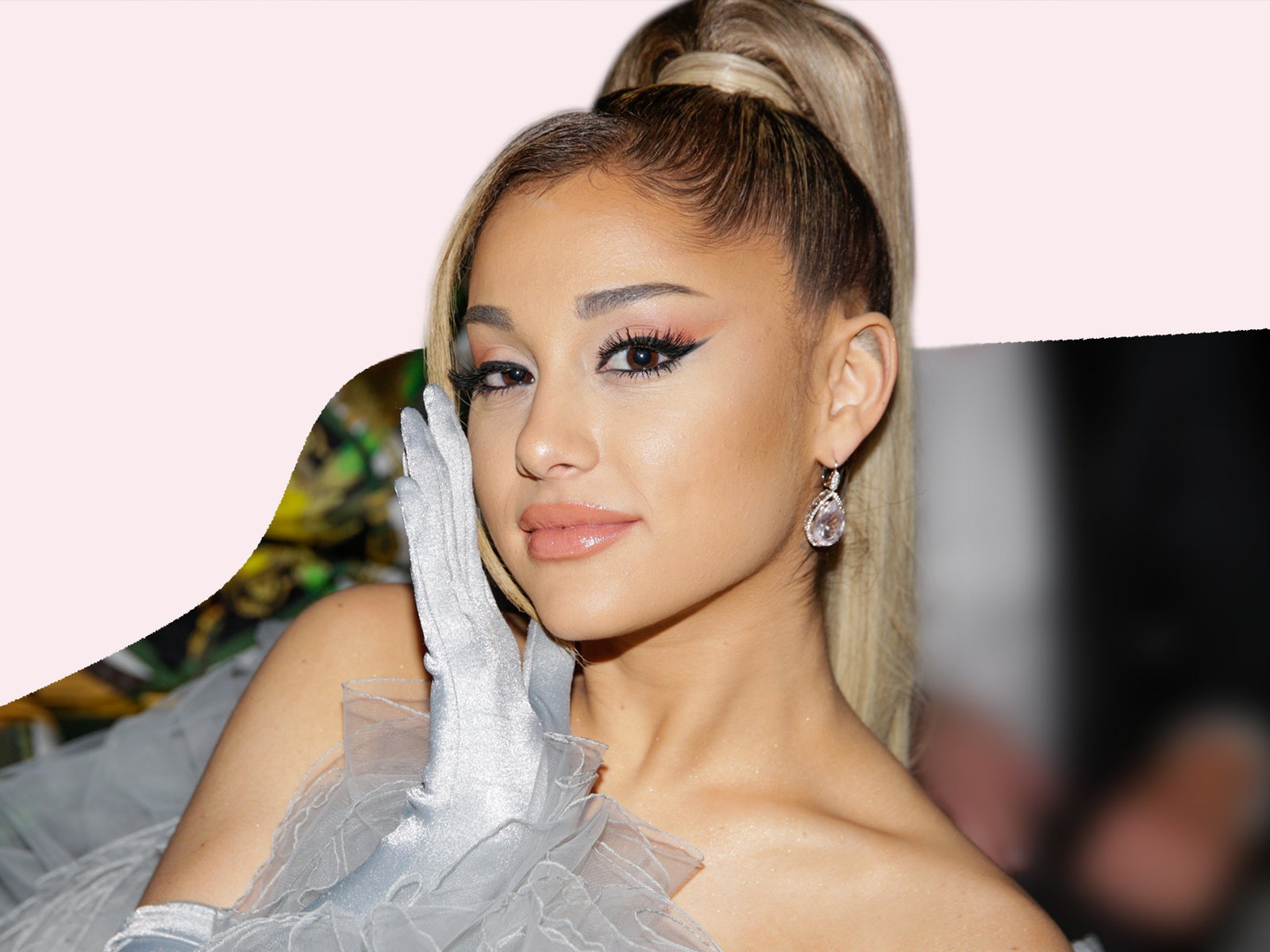 How to get Ariana Grande's epic white eyeshadow look